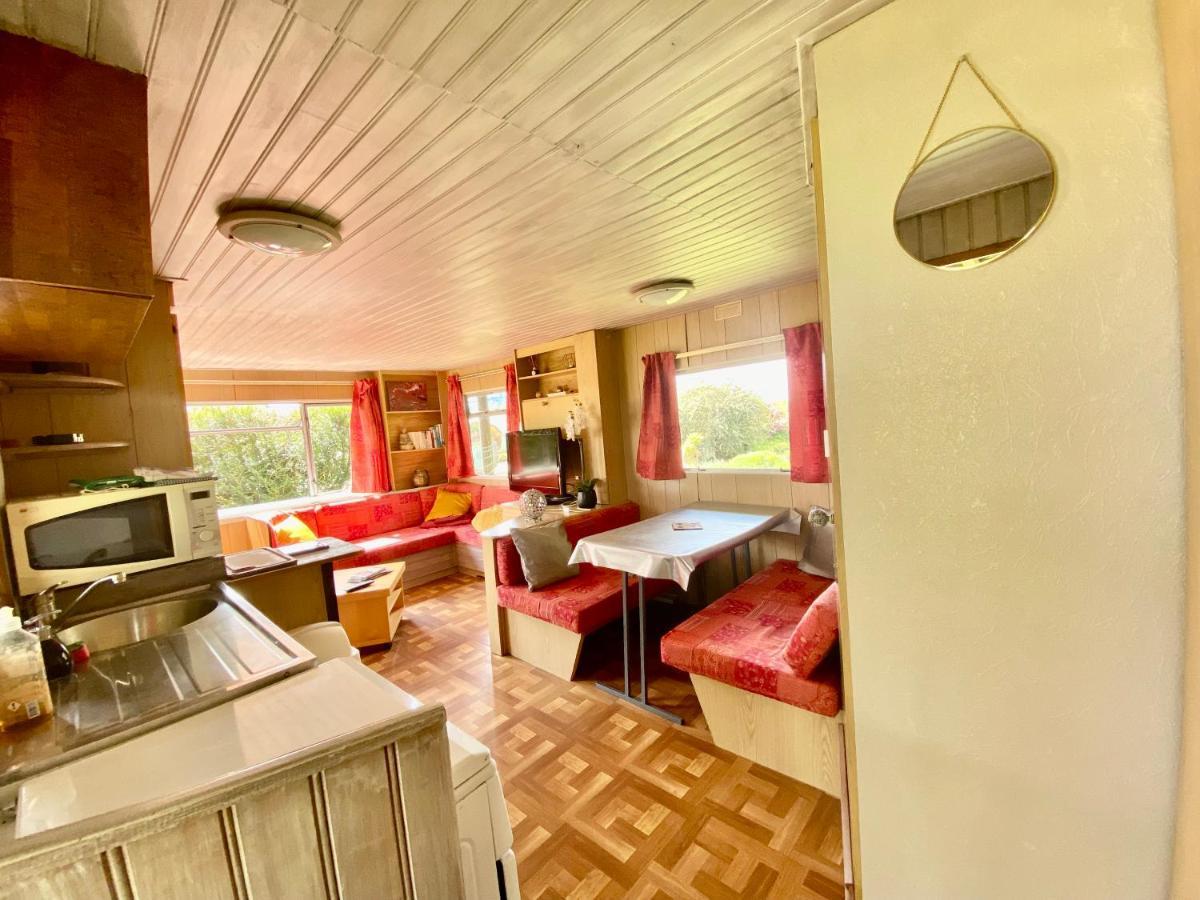 Mobilhome Sous Chalet En Bois A La Ferme Josnes Ngoại thất bức ảnh